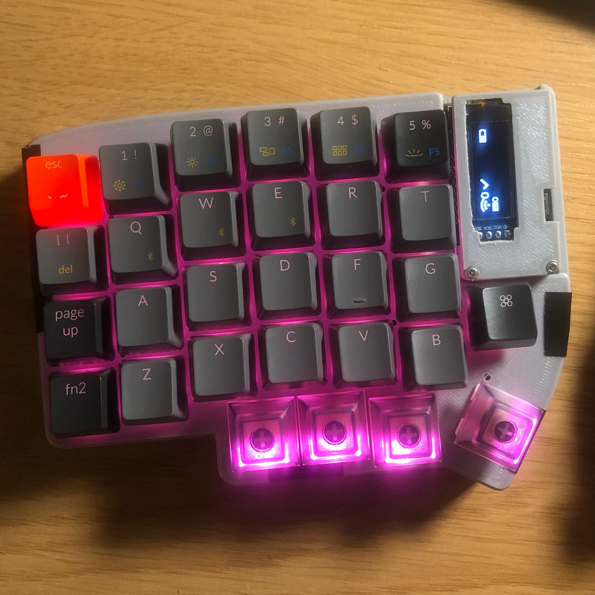 Lily58L - my entry into split keyboards