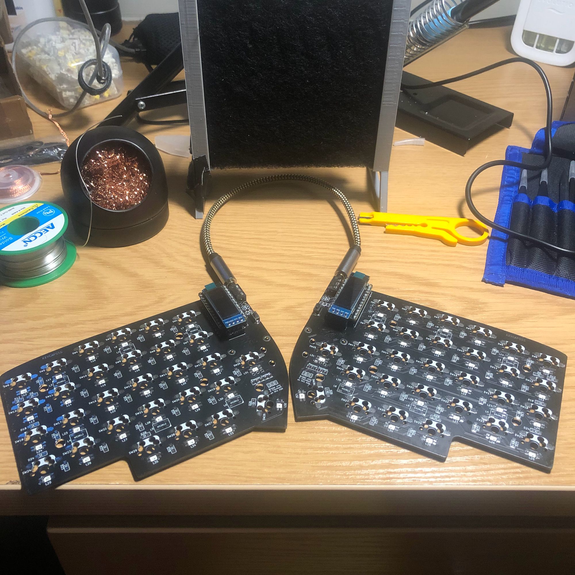 Lily58L - my entry into split keyboards